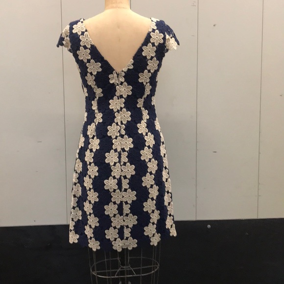 Lilly Pulitzer Barbara Lace Dress - Picture 4 of 4
